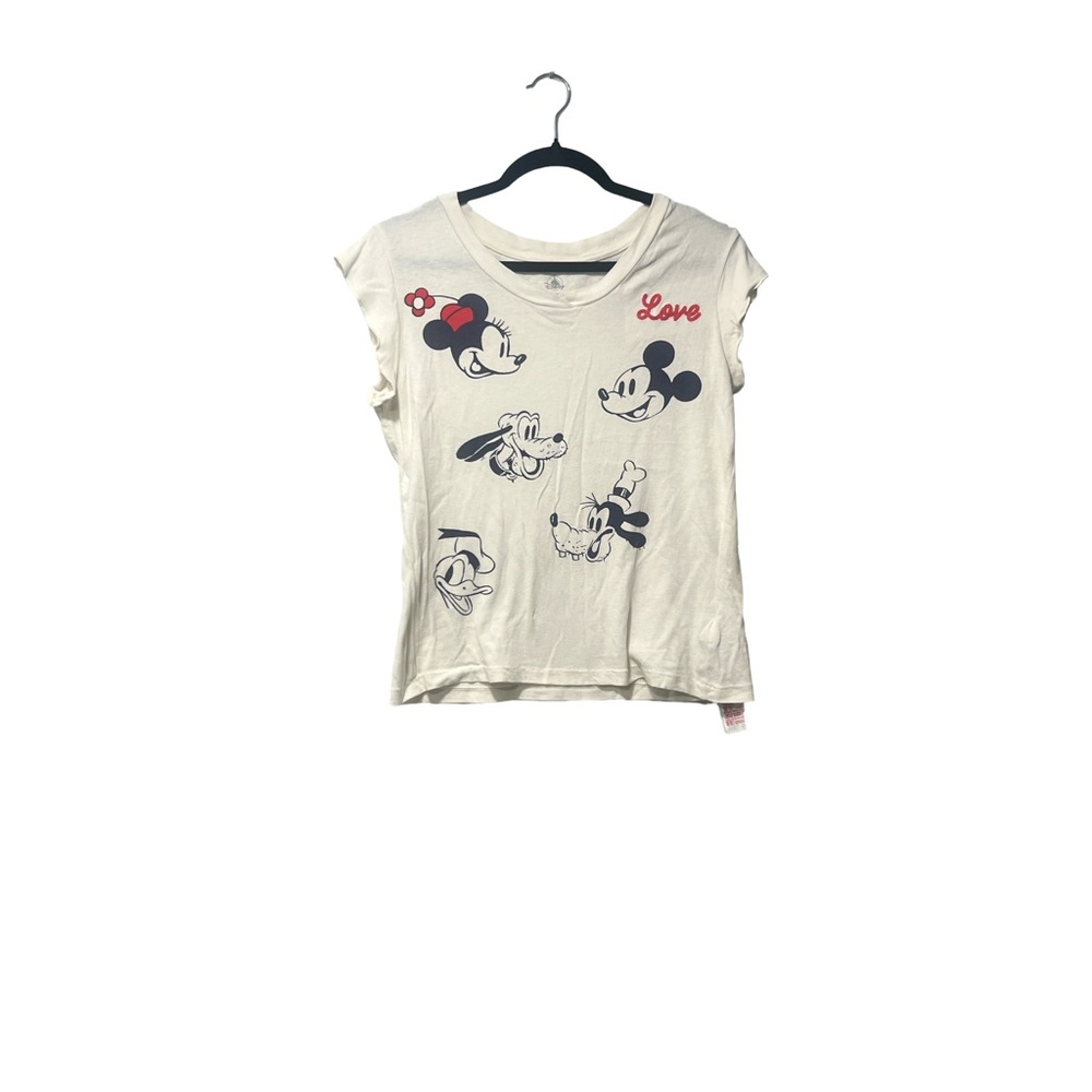 Disney Cream Tee with Mickey and Friends. CAJA # 1. D